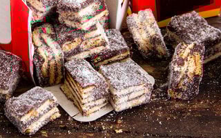 Pé de Moça Cremoso e Salaminho de Chocolate Junino