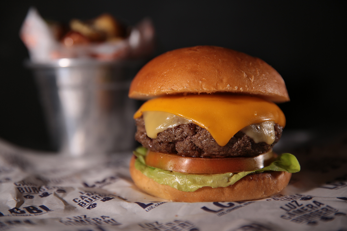 Imagem de destaque para Luz, Câmera, Burger!