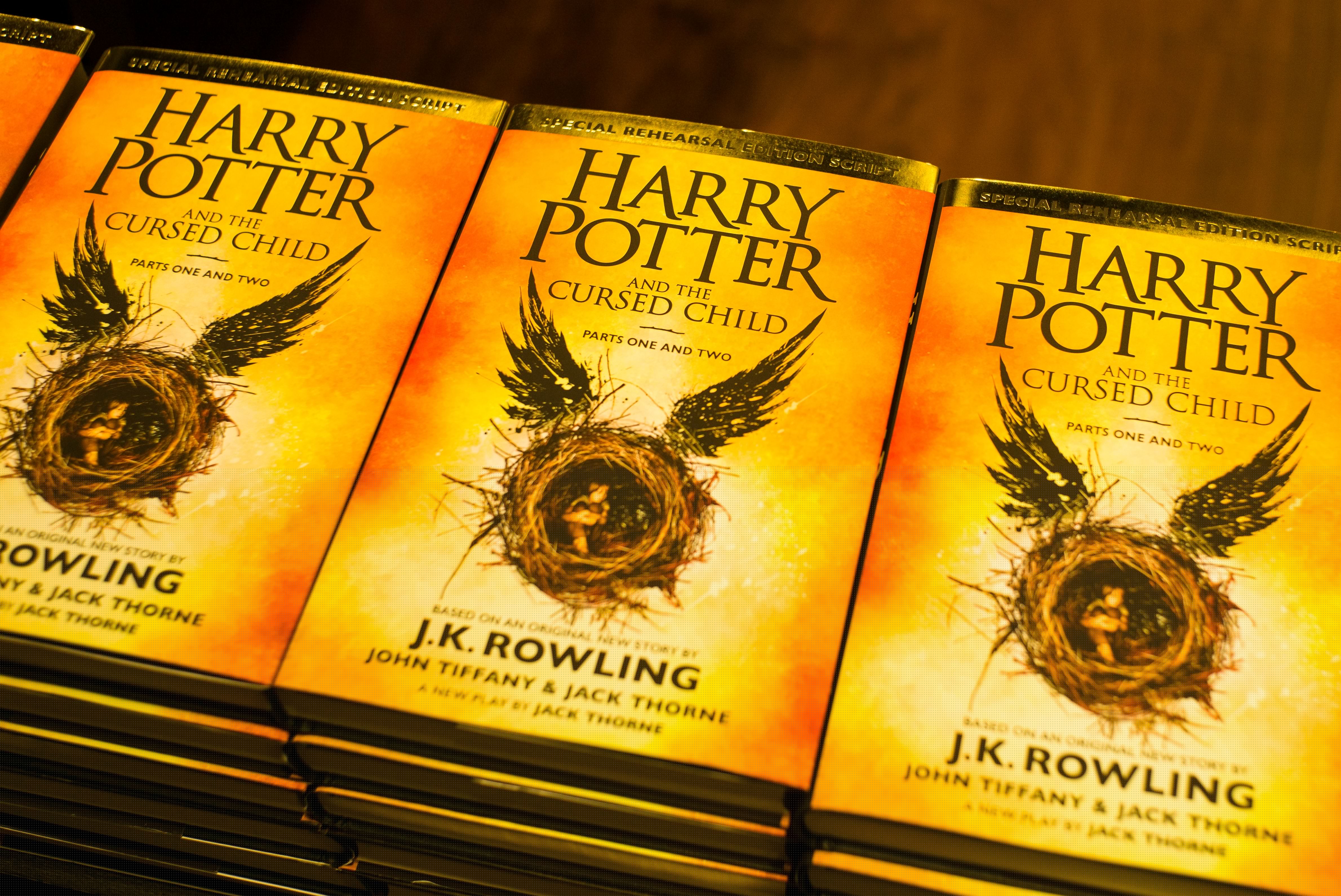 "Harry Potter and the Cursed Child" vende 2 milhões de cópias em dois dias